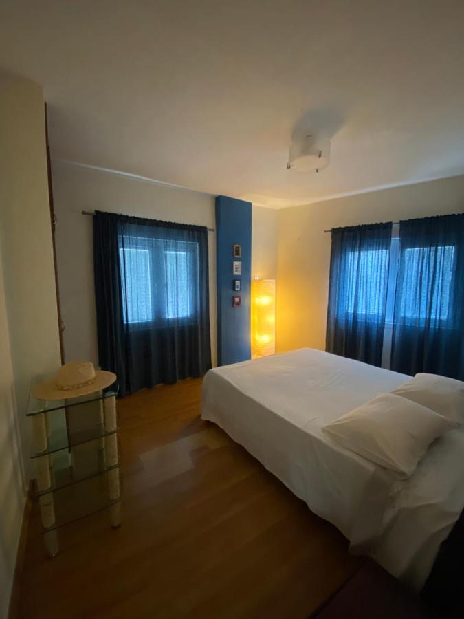 Lovely , Cozy , Modern Seaside Apartment Larnaca Bagian luar foto